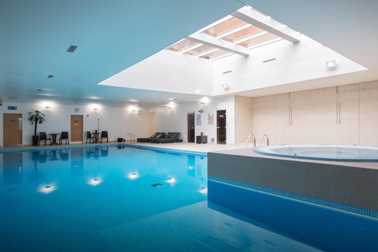 The Oxfordshire Golf & Spa Hotel Thame Kültér fotó