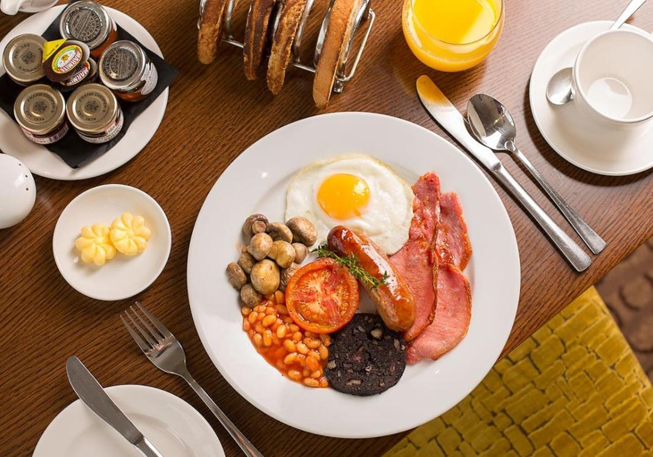 The Oxfordshire Golf & Spa Hotel Thame Kültér fotó
