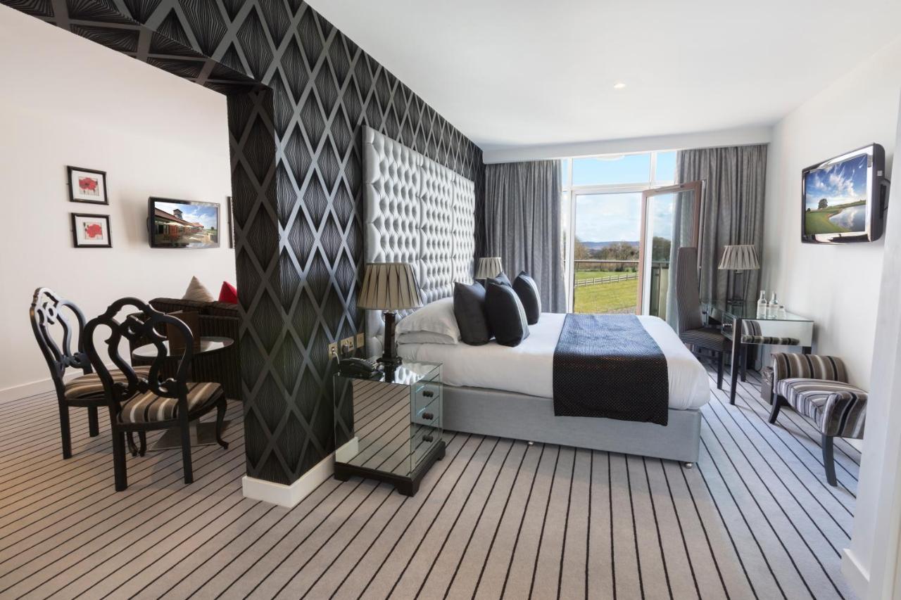 The Oxfordshire Golf & Spa Hotel Thame Szoba fotó