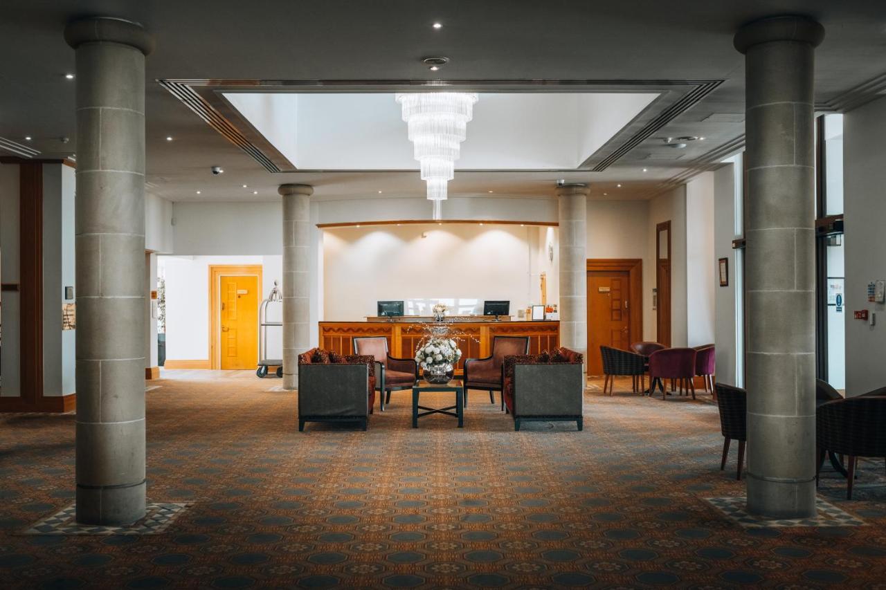 The Oxfordshire Golf & Spa Hotel Thame Kültér fotó