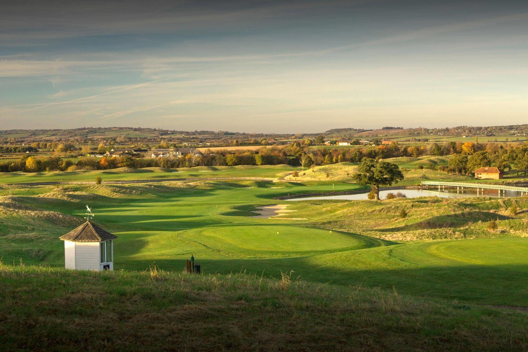 The Oxfordshire Golf & Spa Hotel Thame Kültér fotó