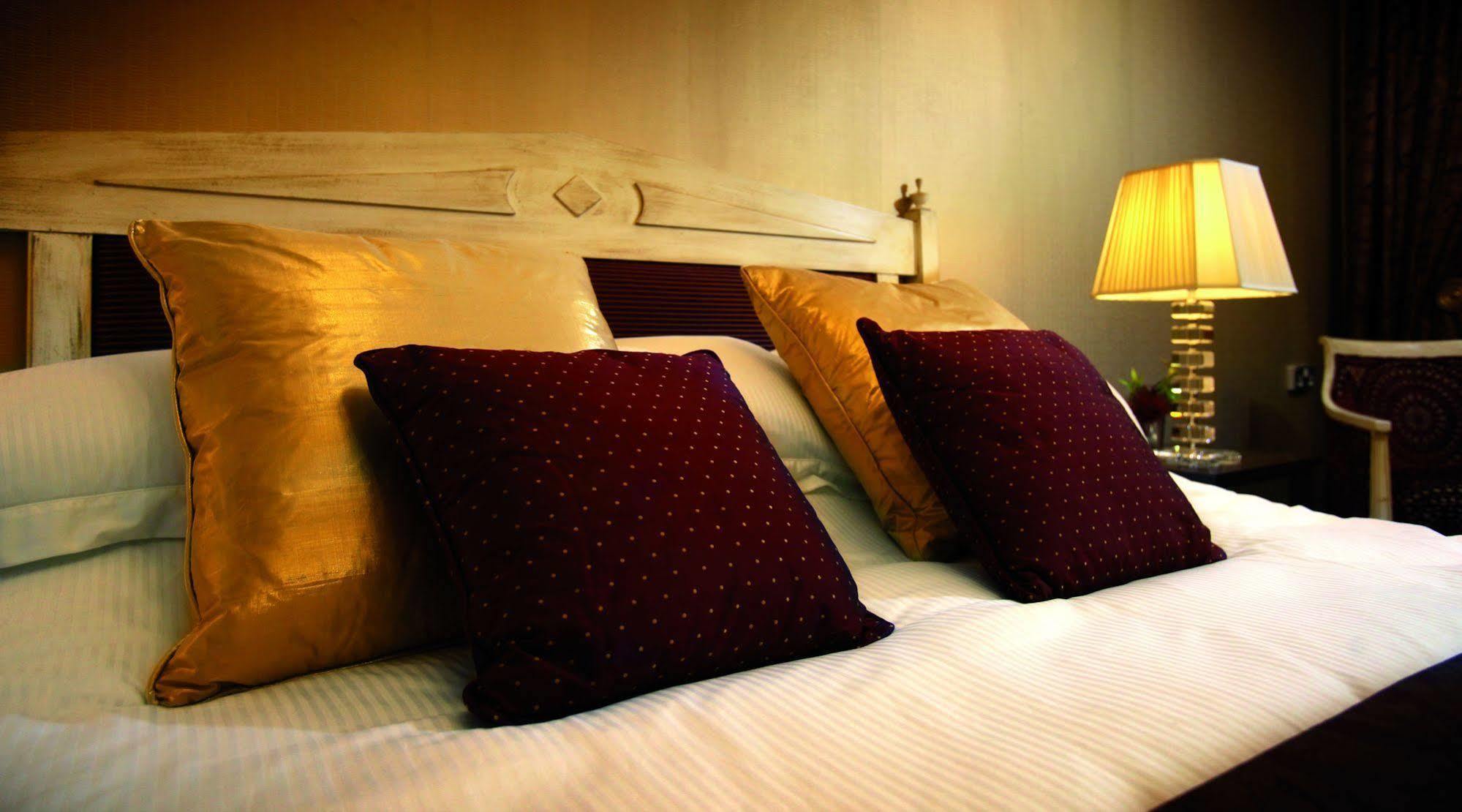 The Oxfordshire Golf & Spa Hotel Thame Kültér fotó